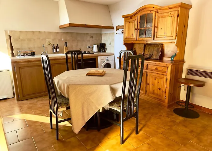 Location De Vacances, 3 Chambres, * Canari